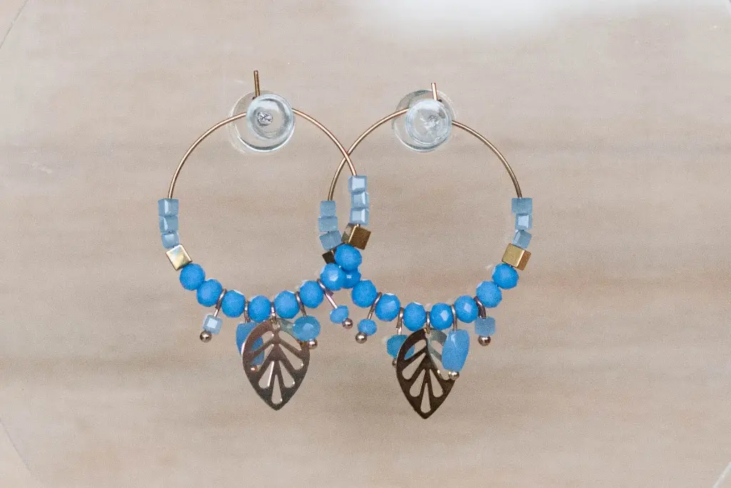 Boucles "Douceur" dorées rondes Bleu Printemps