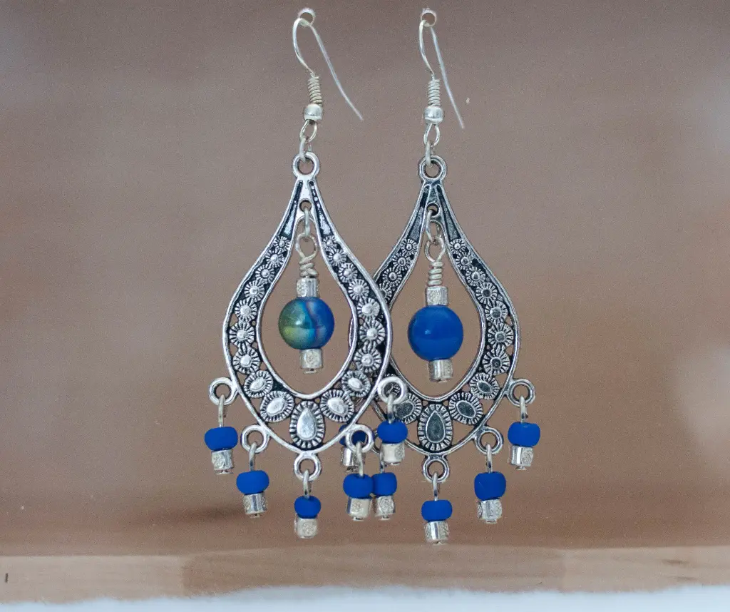 Boucles "Caractère" gouttes bleues