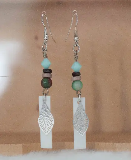 [141 (v)] Boucles " Amérindiennes" feuilles